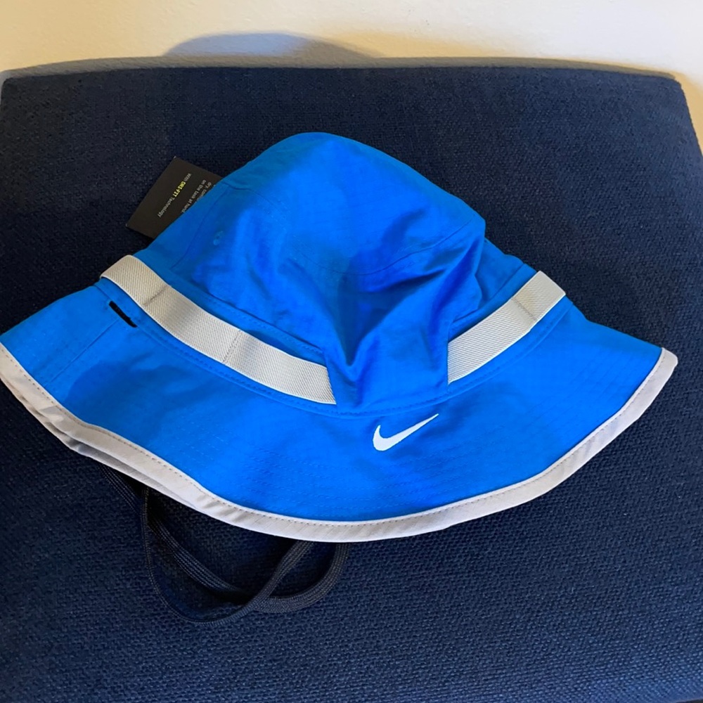 Nike Bucket Hat